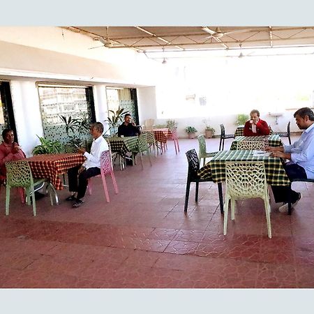 Hotel Girnar Evrengabad Dış mekan fotoğraf