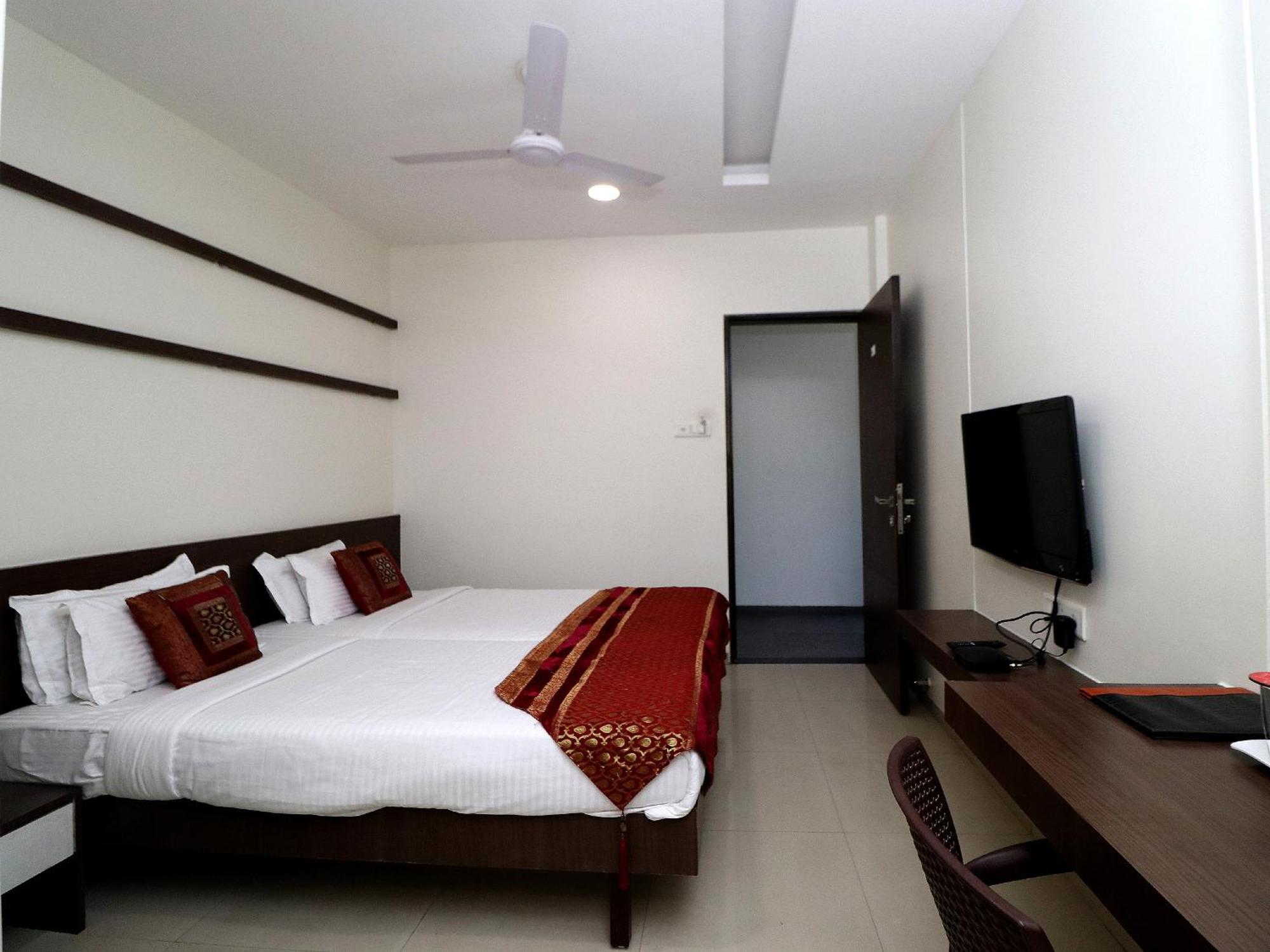Hotel Girnar Evrengabad Dış mekan fotoğraf