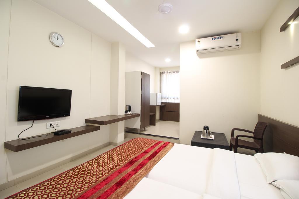 Hotel Girnar Evrengabad Dış mekan fotoğraf
