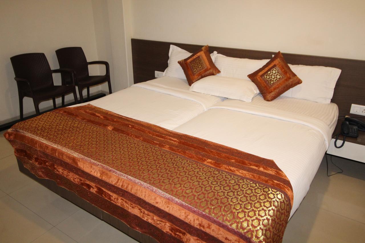 Hotel Girnar Evrengabad Dış mekan fotoğraf